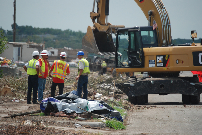 Cleanup in Joplin, Mo.